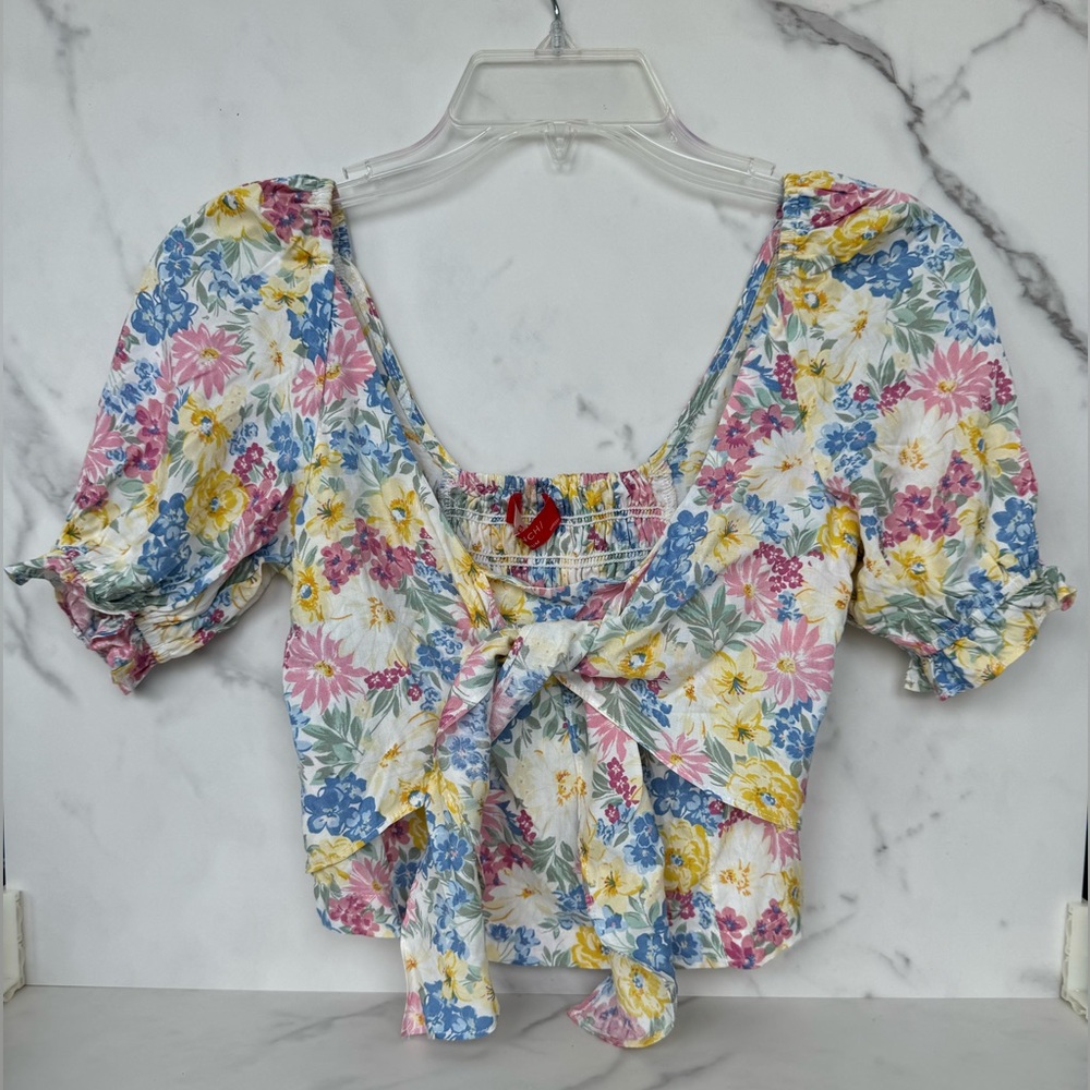 ‼️Brand New‼️ Bench/ (Filipino Brand) Floral Smocked Puff Sleeve Crop Top/Blouse